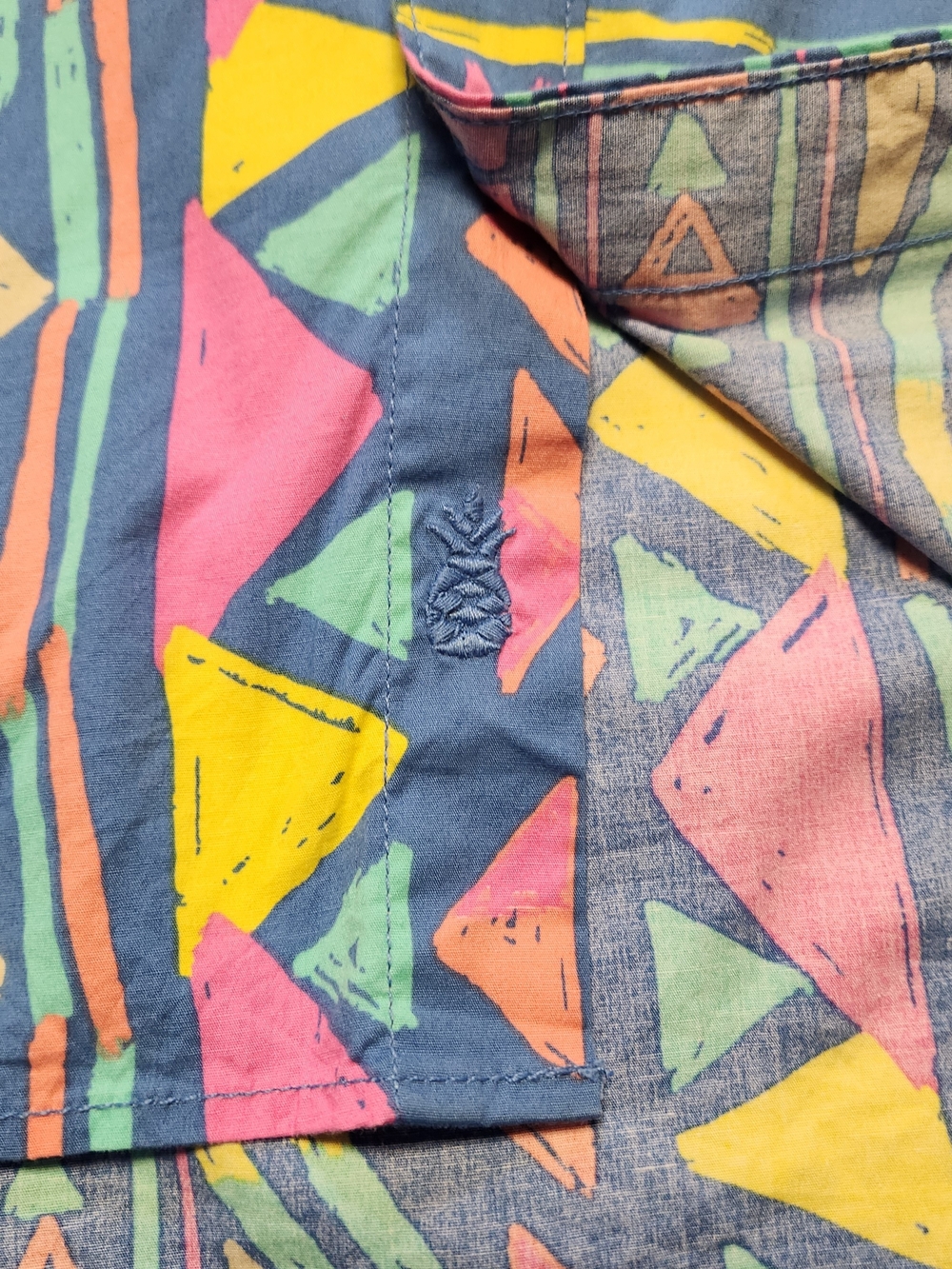 chubbies Men’s Vibrant Geometric Button-Down Shirt in Navy, Pink, Yellow & Teal - Picture 4 of 7